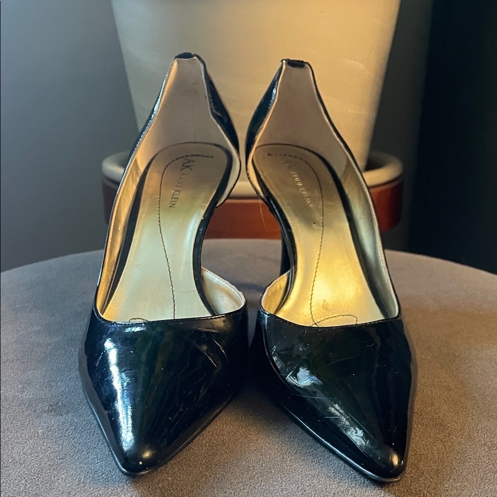 Anne Klein Pointed Patent Leather Heels Womens 9 Formal Work Chic - Picture 4 of 8